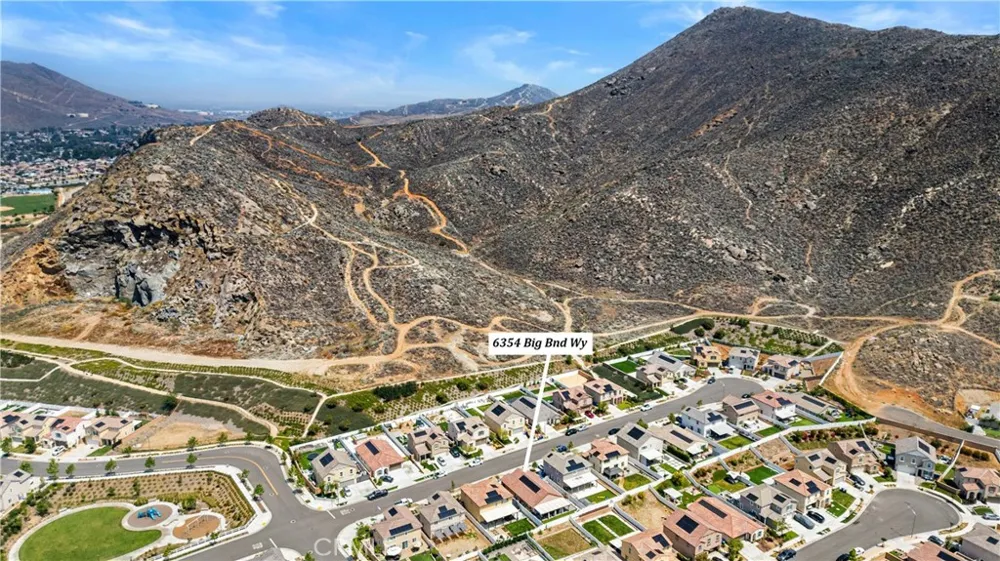 6354 Big Bend Jurupa Valley, CA 92509