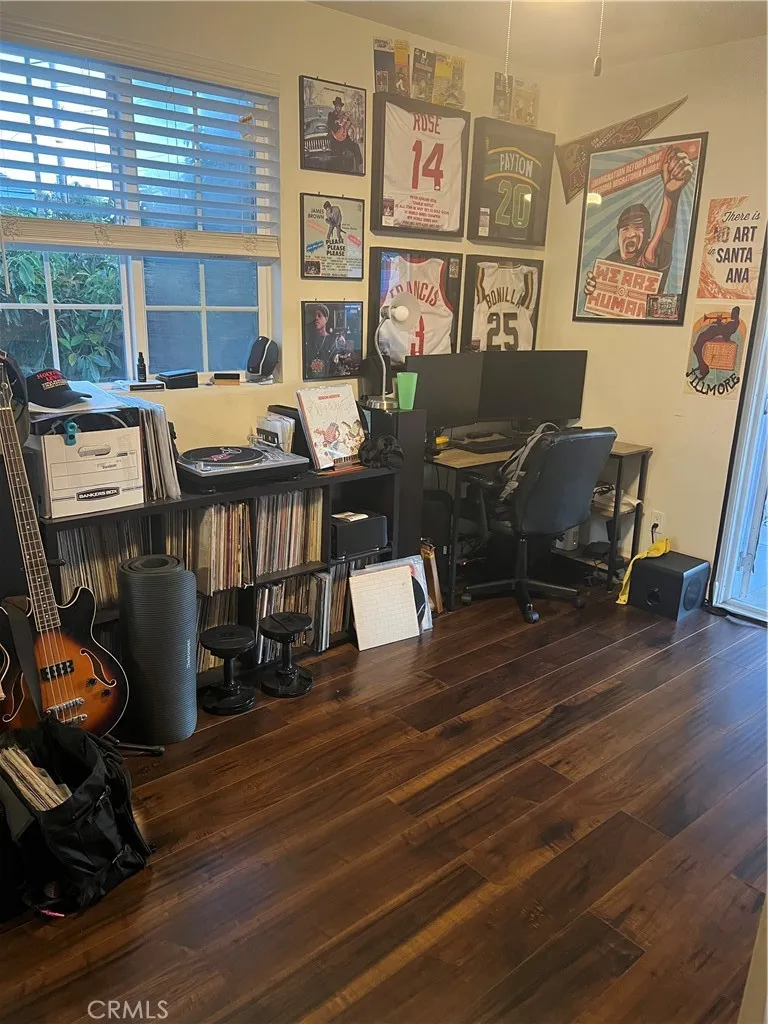 521 Vine Anaheim, CA 92805