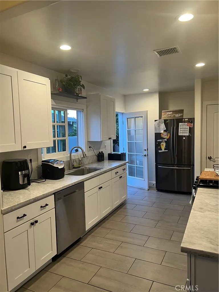 521 Vine Anaheim, CA 92805