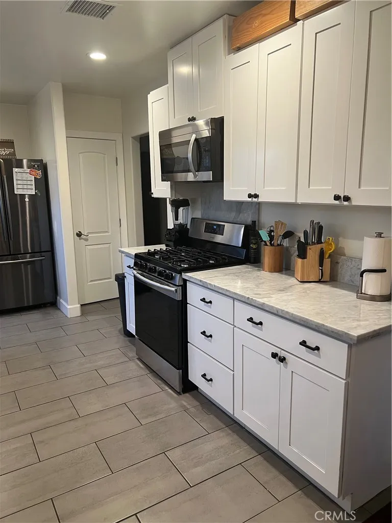 521 Vine Anaheim, CA 92805