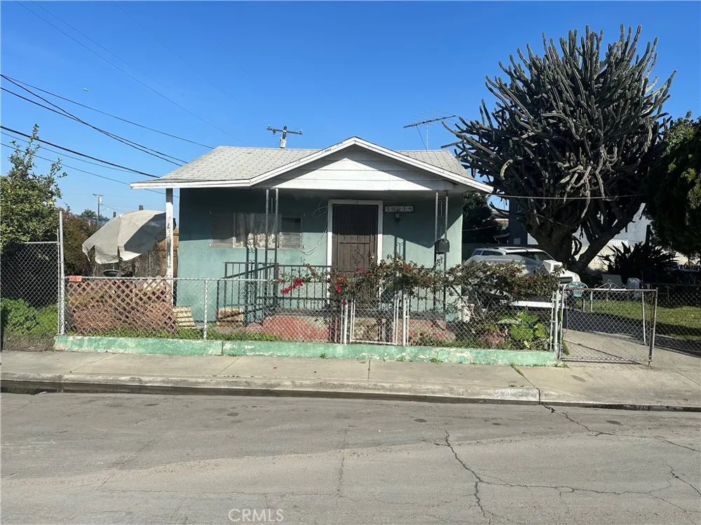 10814 Watts Avenue Los Angeles, CA 90059