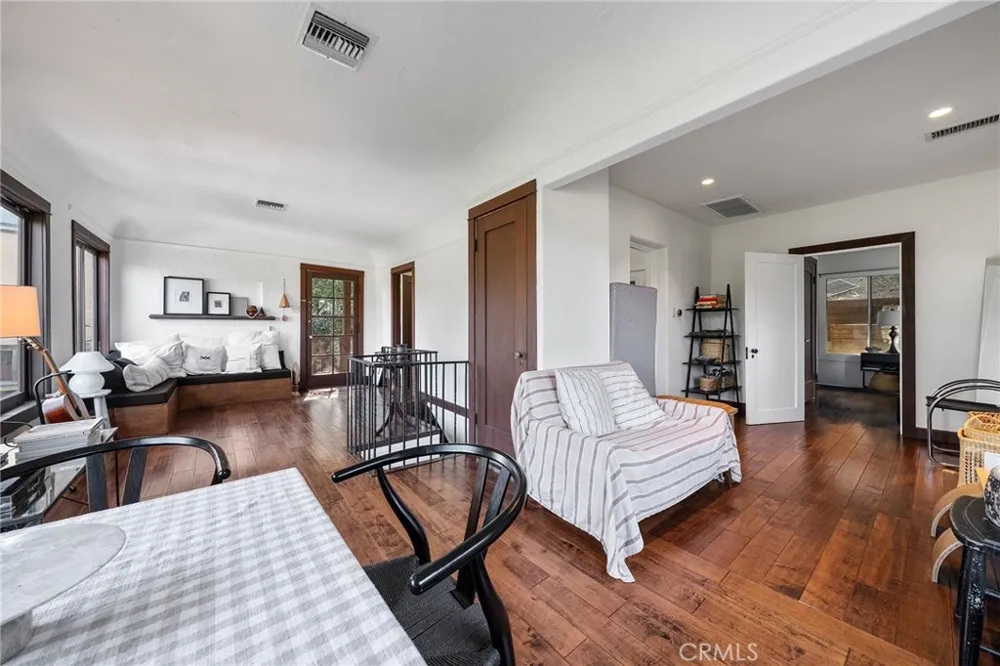 1726 Bridgeport Los Angeles, CA 90065