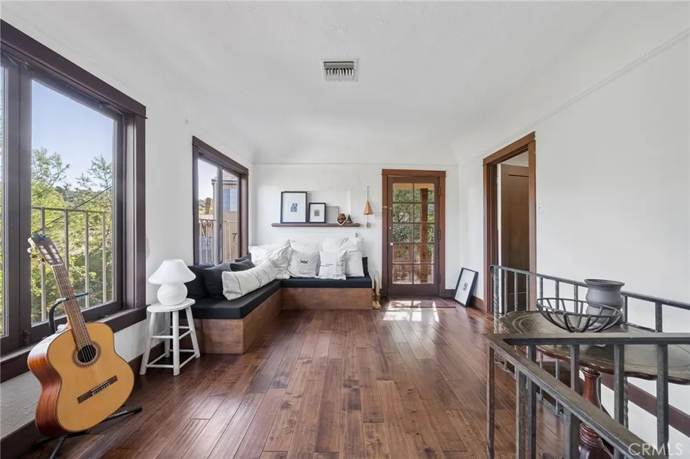 1726 Bridgeport Los Angeles, CA 90065