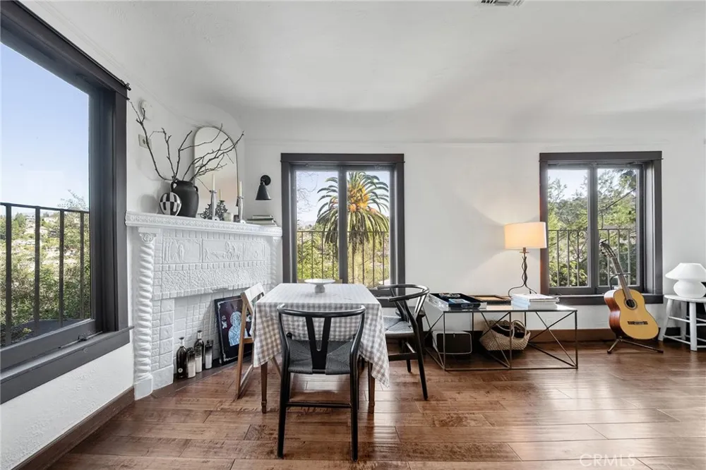 1726 Bridgeport Los Angeles, CA 90065