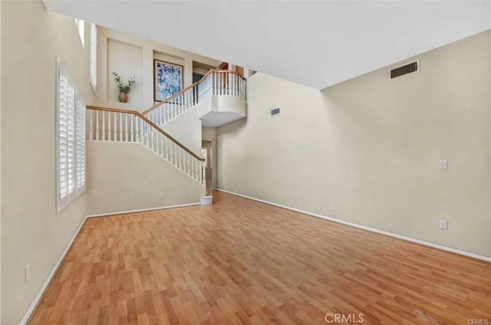 9 Carmichael Irvine, CA 92602