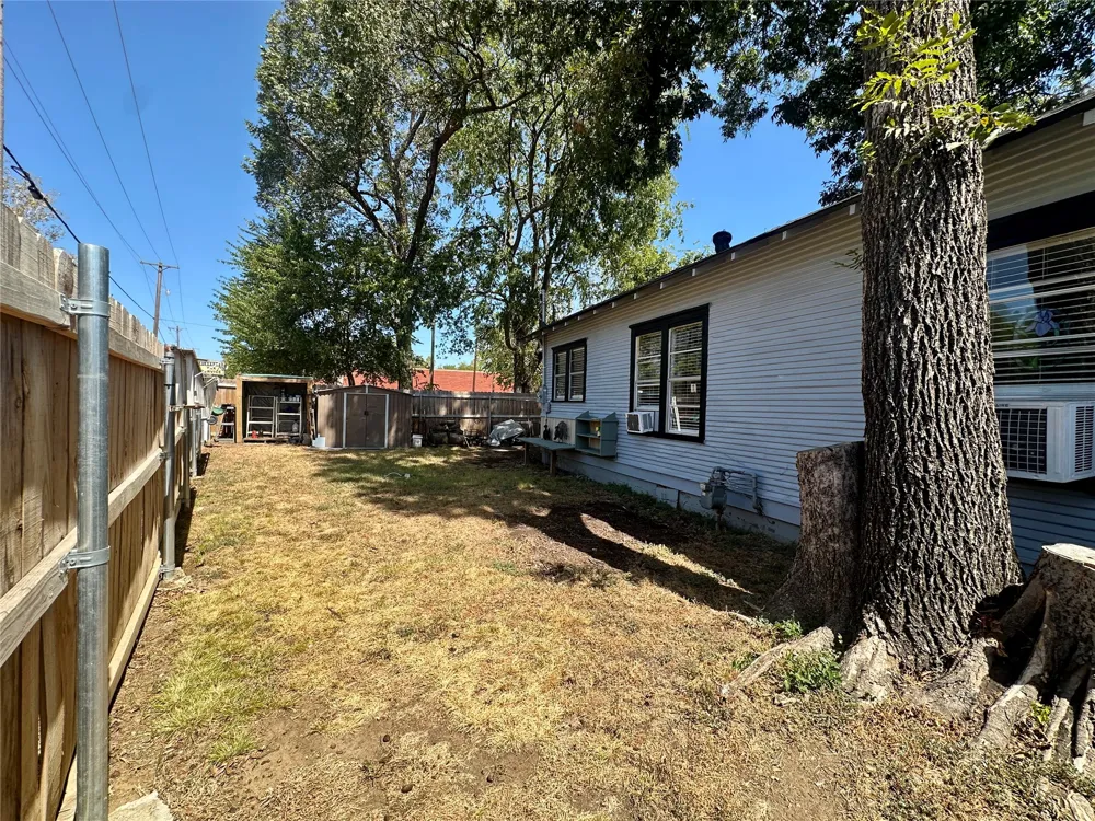 1410 W Elm Street Durant, OK 74701