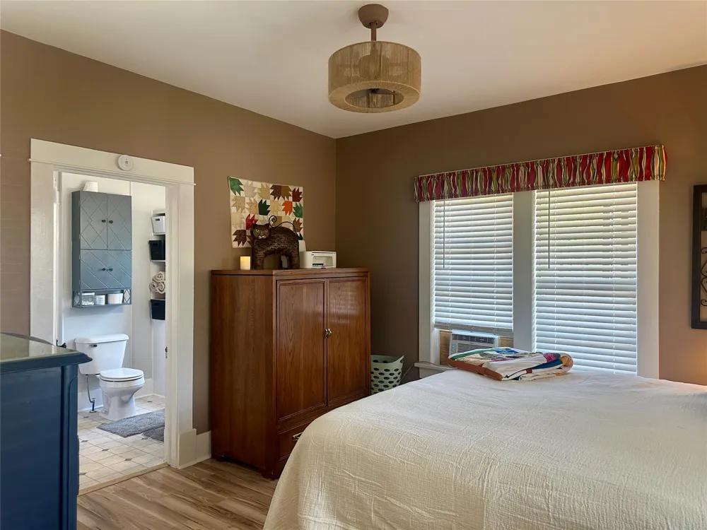 1410 W Elm Street Durant, OK 74701