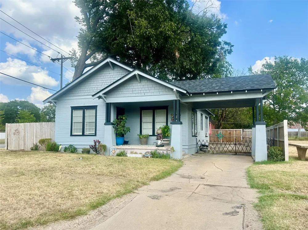 1410 W Elm Street Durant, OK 74701