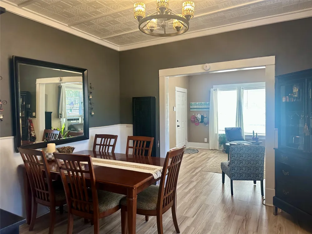 1410 W Elm Street Durant, OK 74701