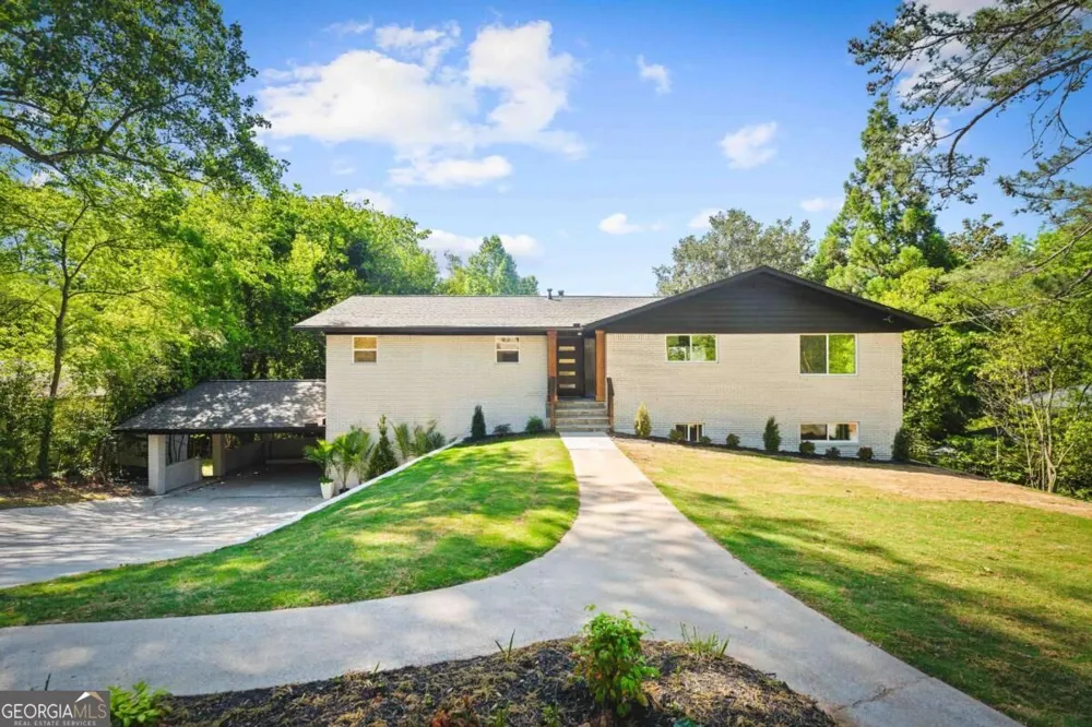 1679 Oak Ln NE Atlanta, GA 30029