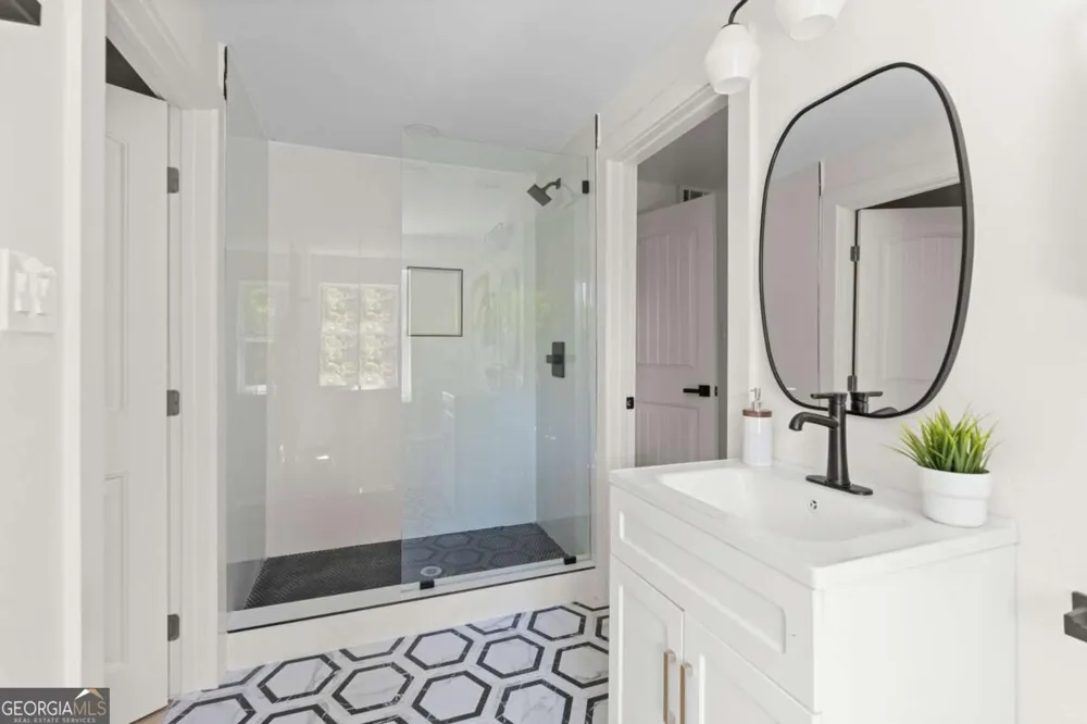 1679 Oak Ln NE Atlanta, GA 30029