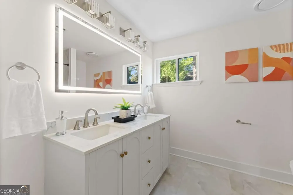 1679 Oak Ln NE Atlanta, GA 30029
