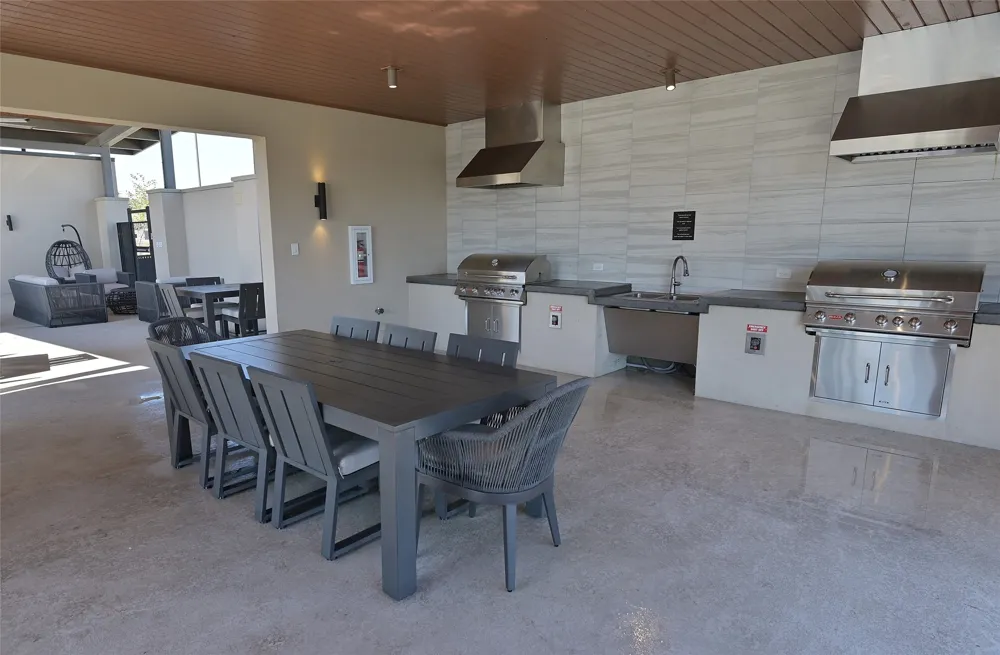 2801 FLYCATCHER DRIVE Denton, TX 76205