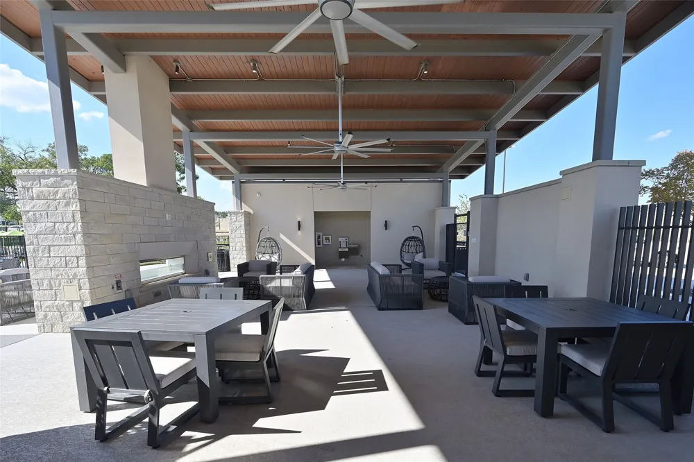 2801 FLYCATCHER DRIVE Denton, TX 76205