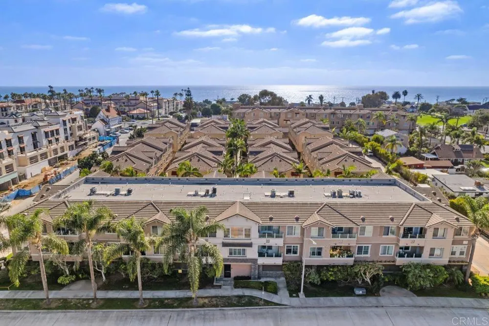 2778 Carlsbad Blvd #207 Carlsbad, CA 92008