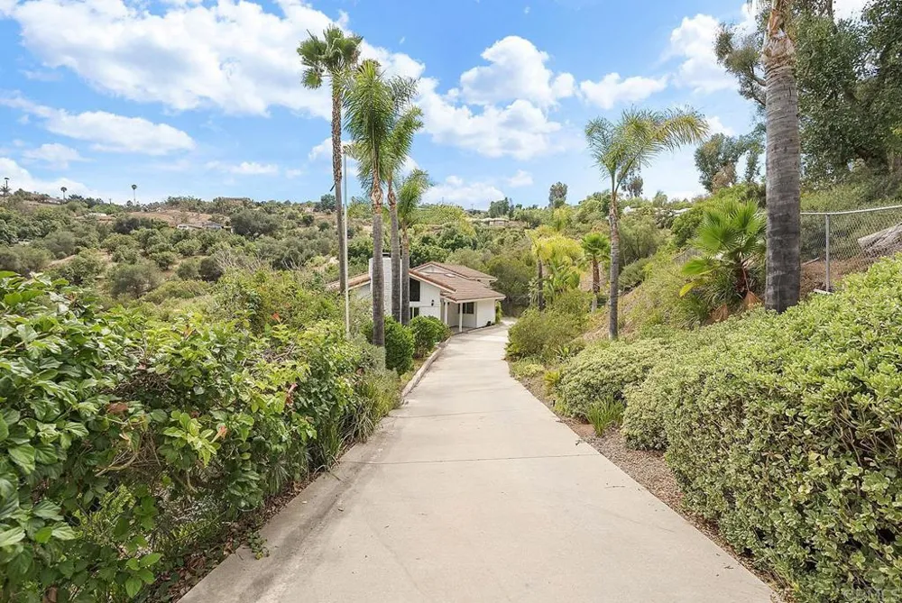 2645 Daisy Ln Fallbrook, CA 92028