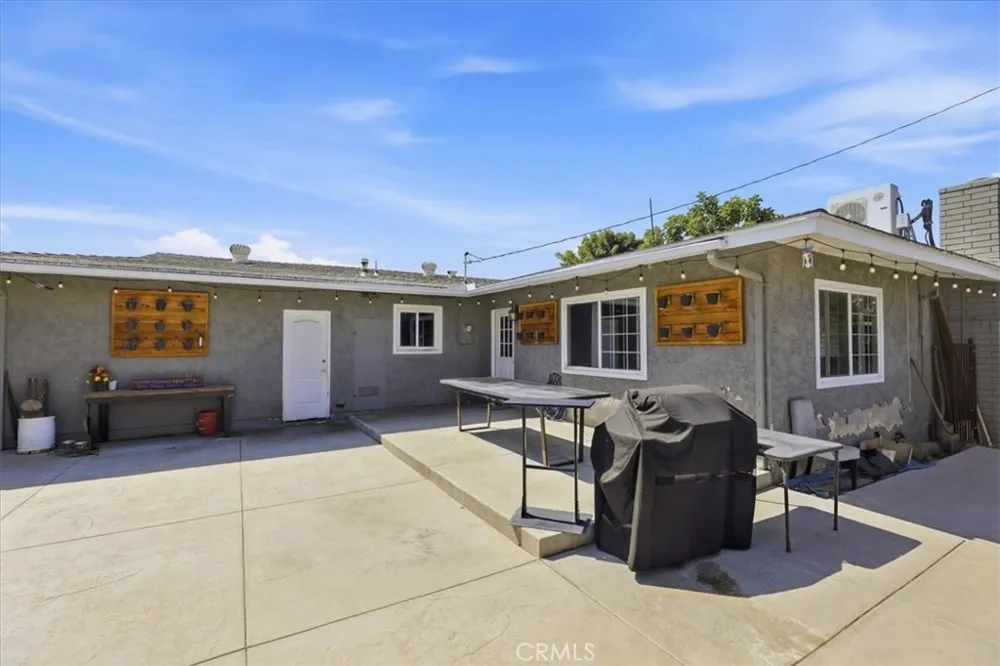 387 E Citron Street Corona, CA 92879