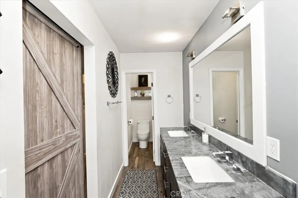 387 E Citron Street Corona, CA 92879