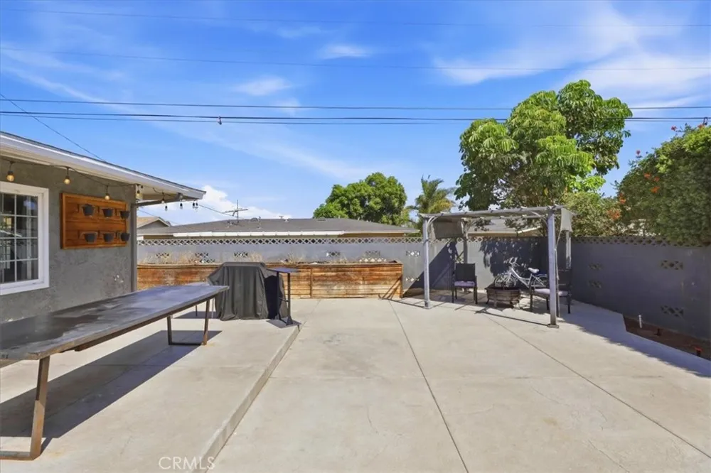 387 E Citron Street Corona, CA 92879