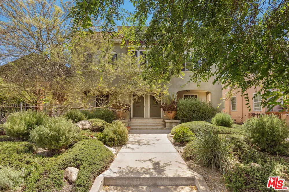 1532 4th Avenue Los Angeles, CA 90019
