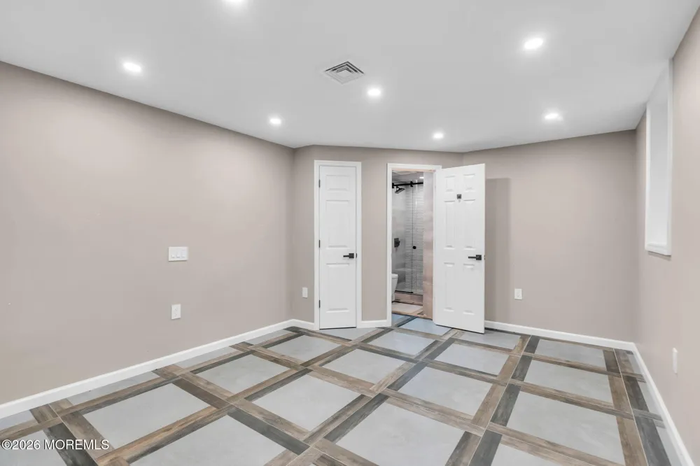 1232 Steeplechase Court Toms River, NJ 08755