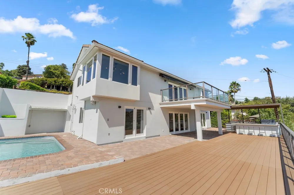 900 Cavanagh Road Glendale, CA 91207