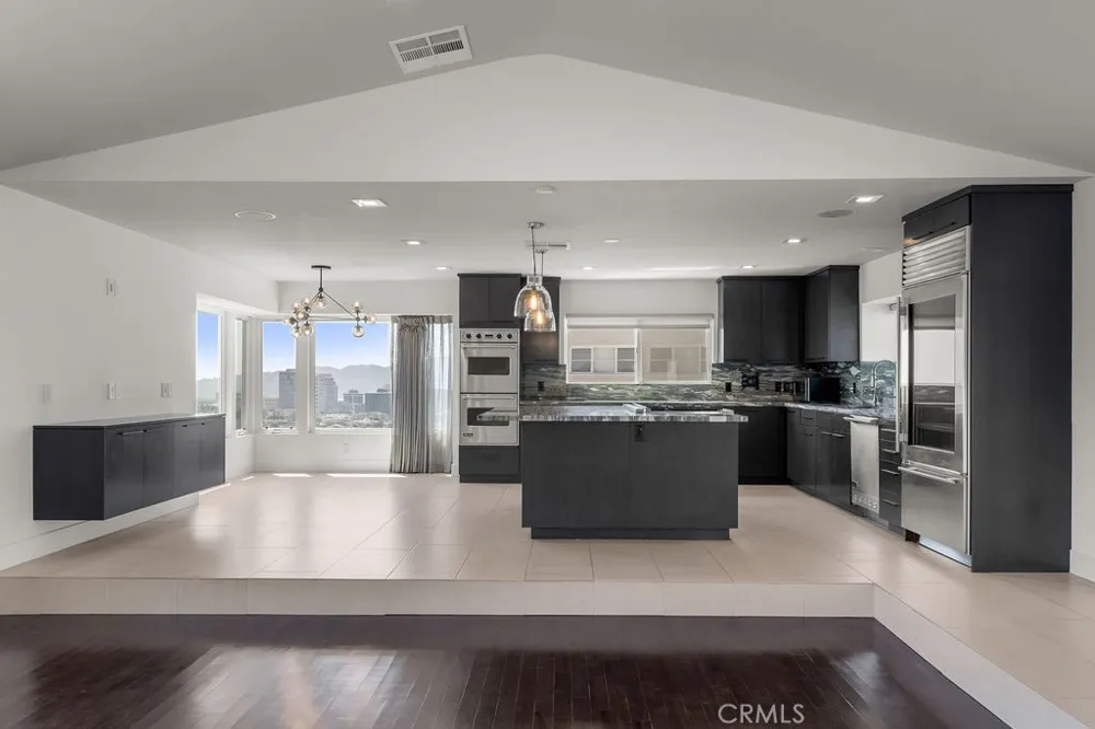 900 Cavanagh Road Glendale, CA 91207