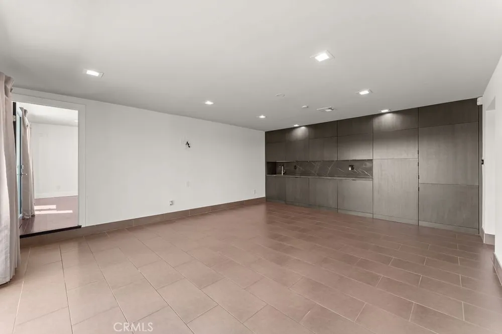 900 Cavanagh Road Glendale, CA 91207