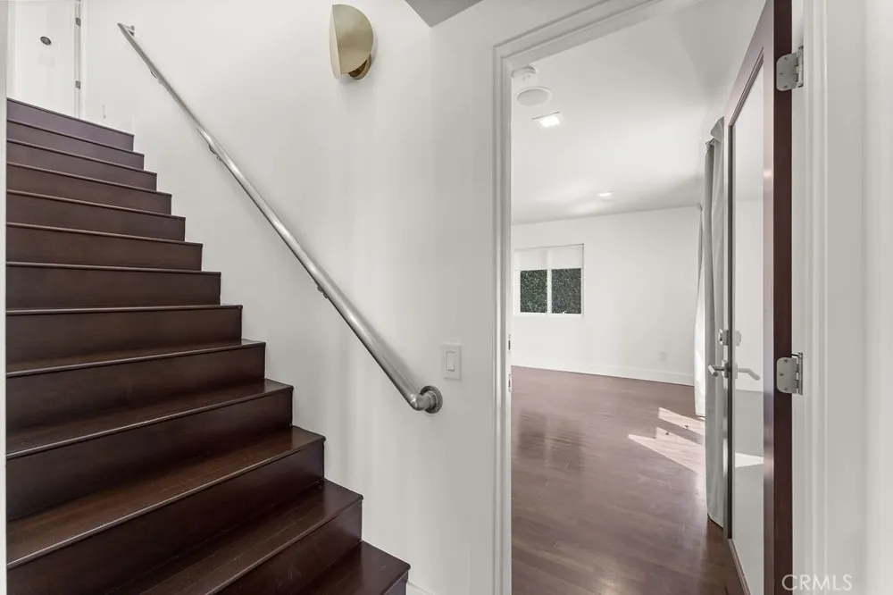 900 Cavanagh Road Glendale, CA 91207