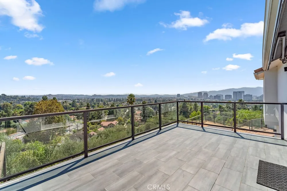 900 Cavanagh Road Glendale, CA 91207