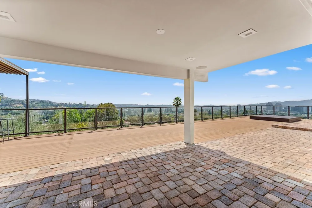 900 Cavanagh Road Glendale, CA 91207