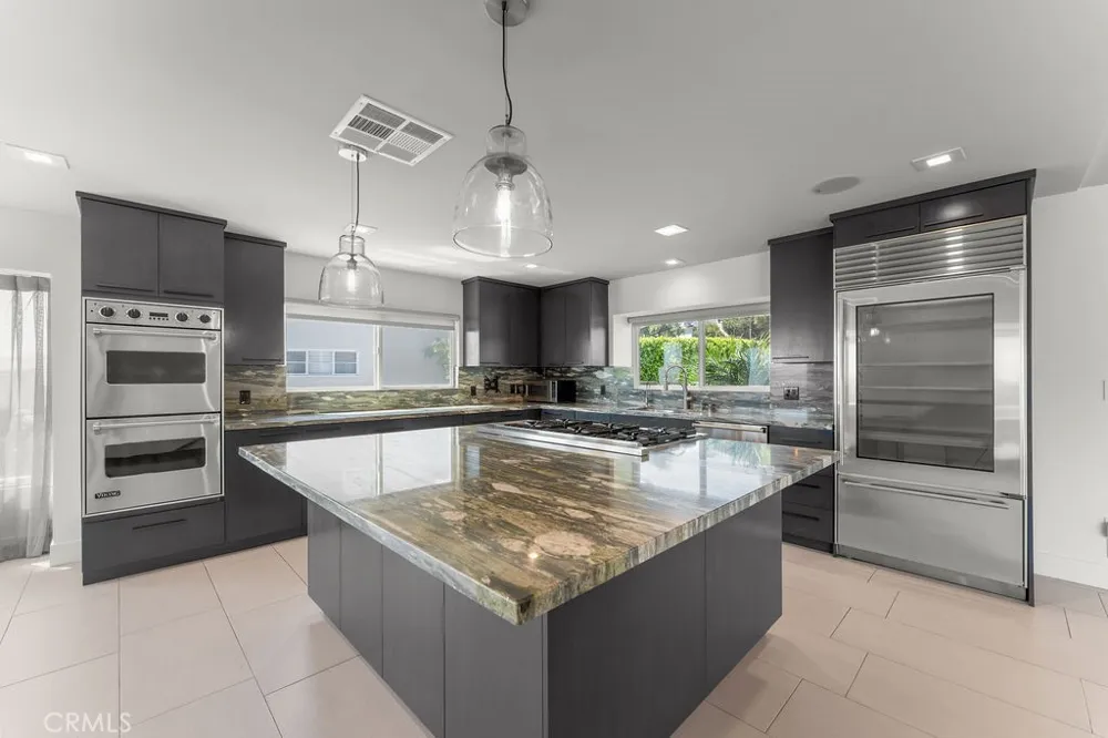 900 Cavanagh Road Glendale, CA 91207