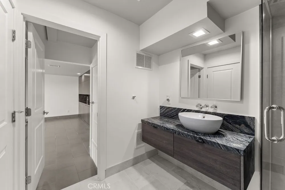 900 Cavanagh Road Glendale, CA 91207