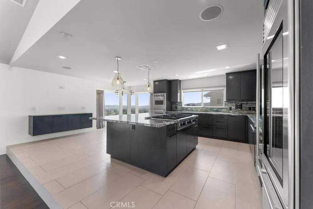 900 Cavanagh Road Glendale, CA 91207