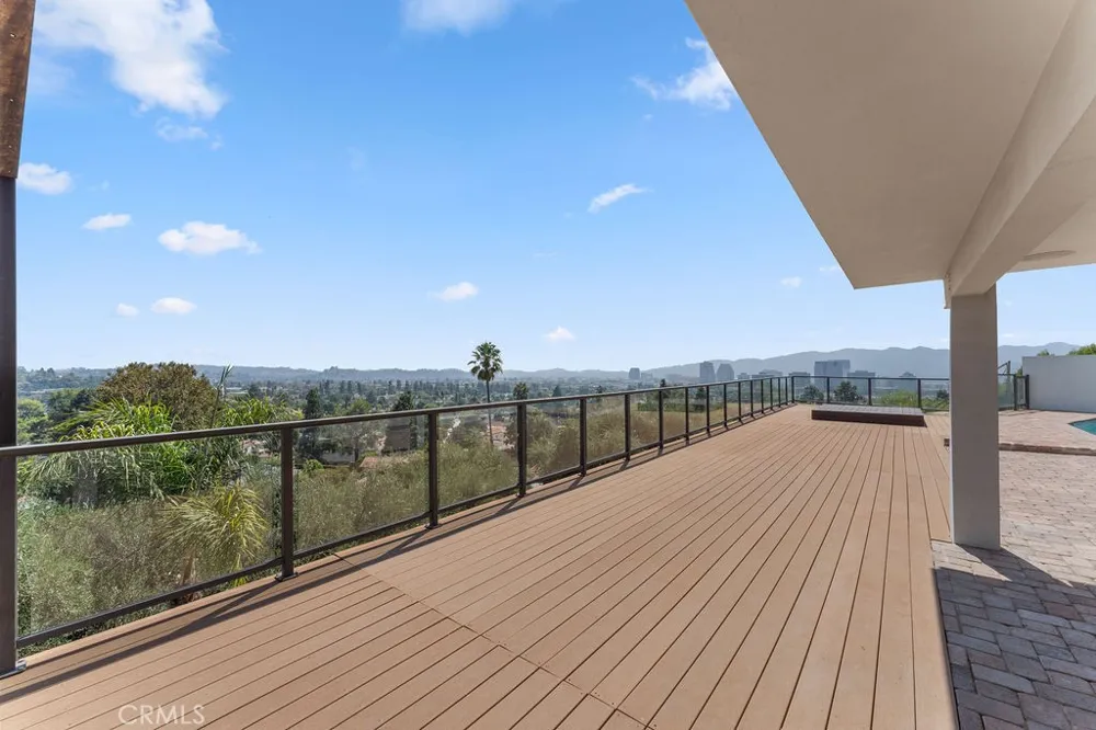 900 Cavanagh Road Glendale, CA 91207