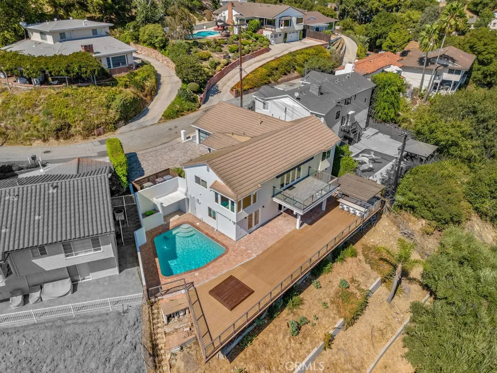 900 Cavanagh Road Glendale, CA 91207