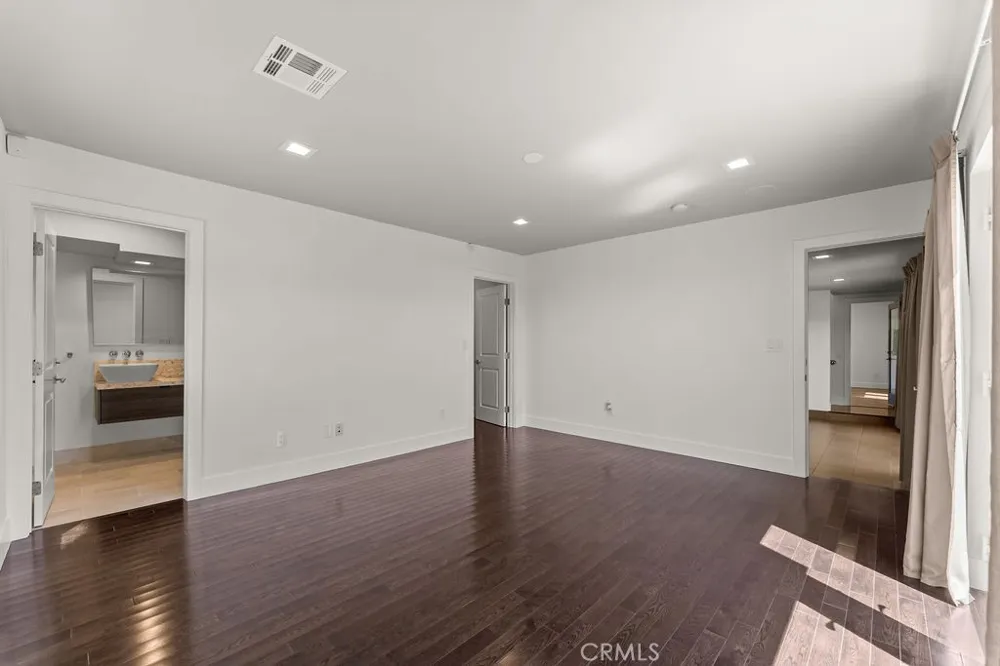 900 Cavanagh Road Glendale, CA 91207