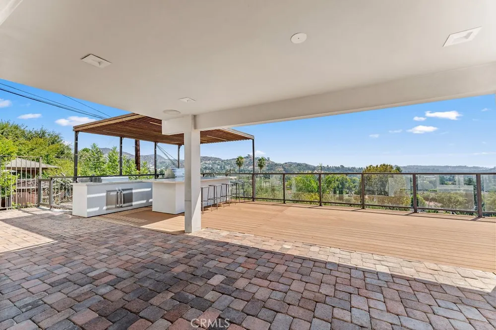 900 Cavanagh Road Glendale, CA 91207