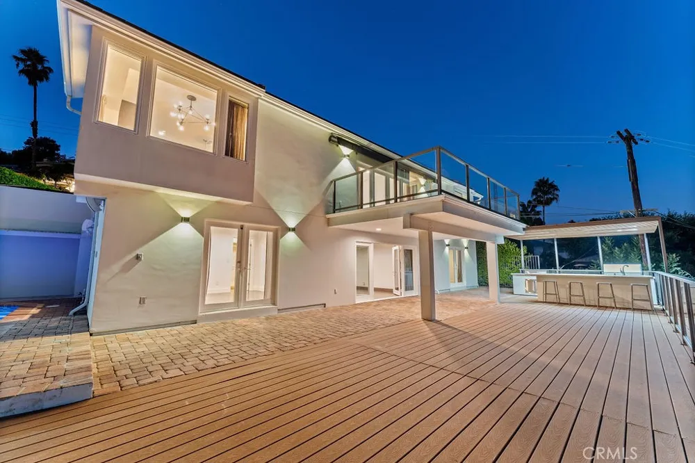 900 Cavanagh Road Glendale, CA 91207