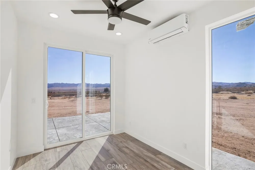 3460 Stonehill Avenue Joshua Tree, CA 92252