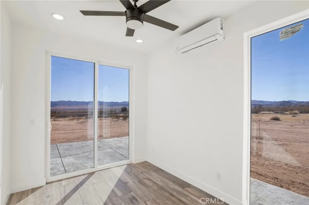 3460 Stonehill Avenue Joshua Tree, CA 92252