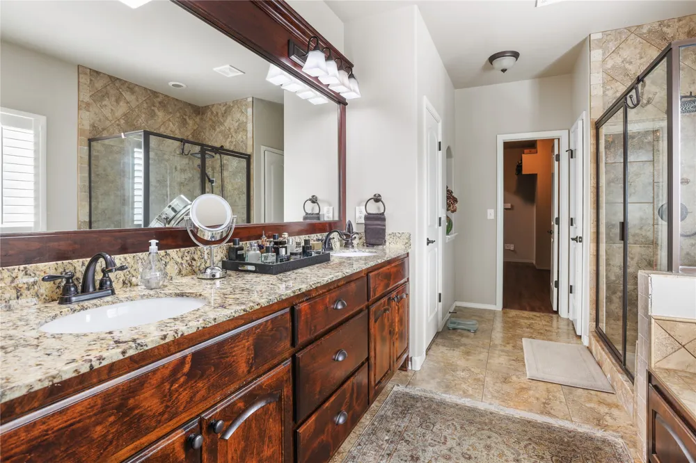 229 W 128th Place S Jenks, OK 74037