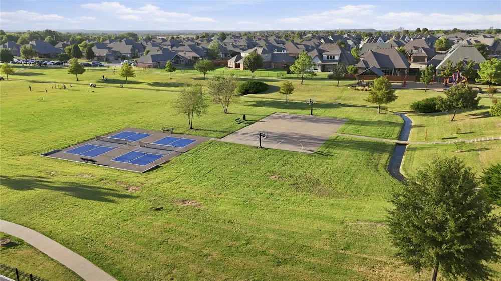 229 W 128th Place S Jenks, OK 74037