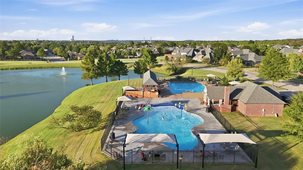 229 W 128th Place S Jenks, OK 74037