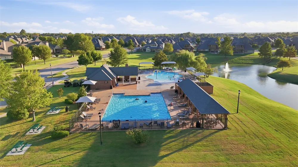 229 W 128th Place S Jenks, OK 74037