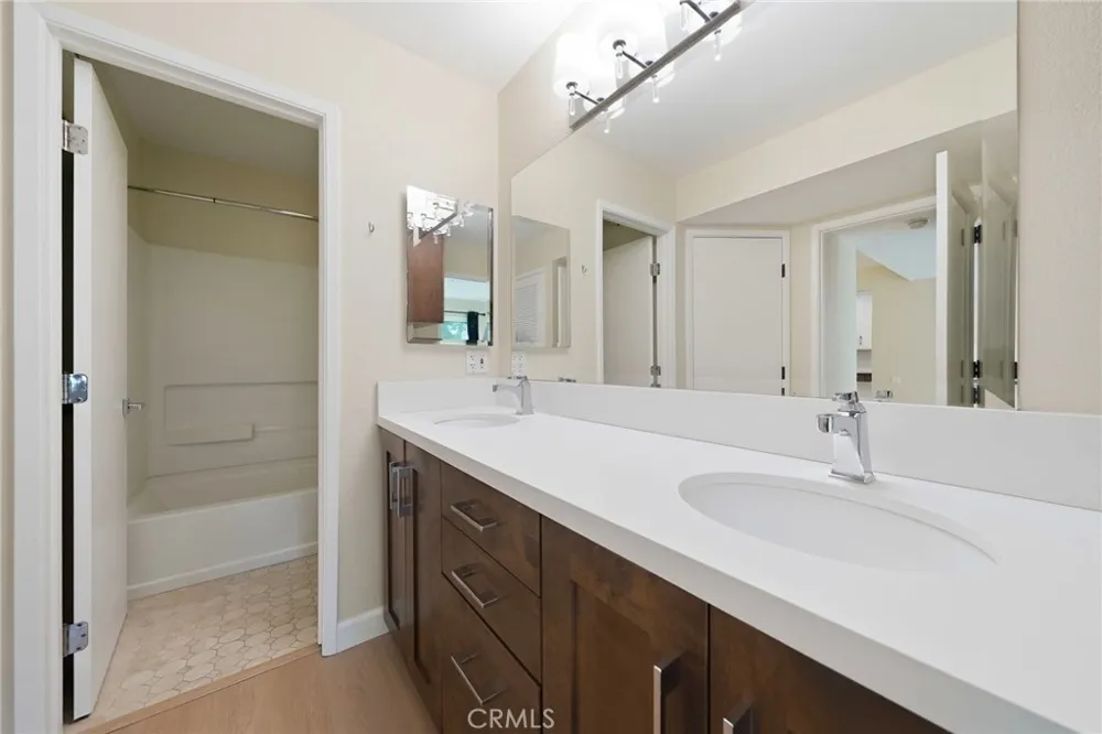25712 Le Parc #46 Lake Forest, CA 92630