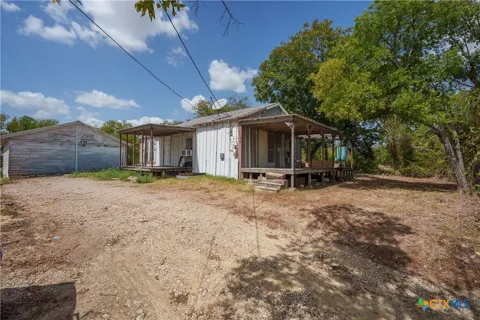 134 S Lone Star Parkway