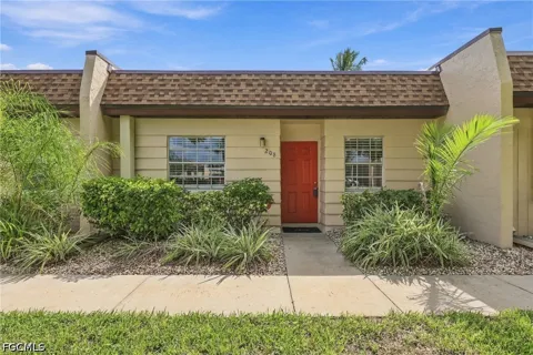 S Pointe Boulevard #208