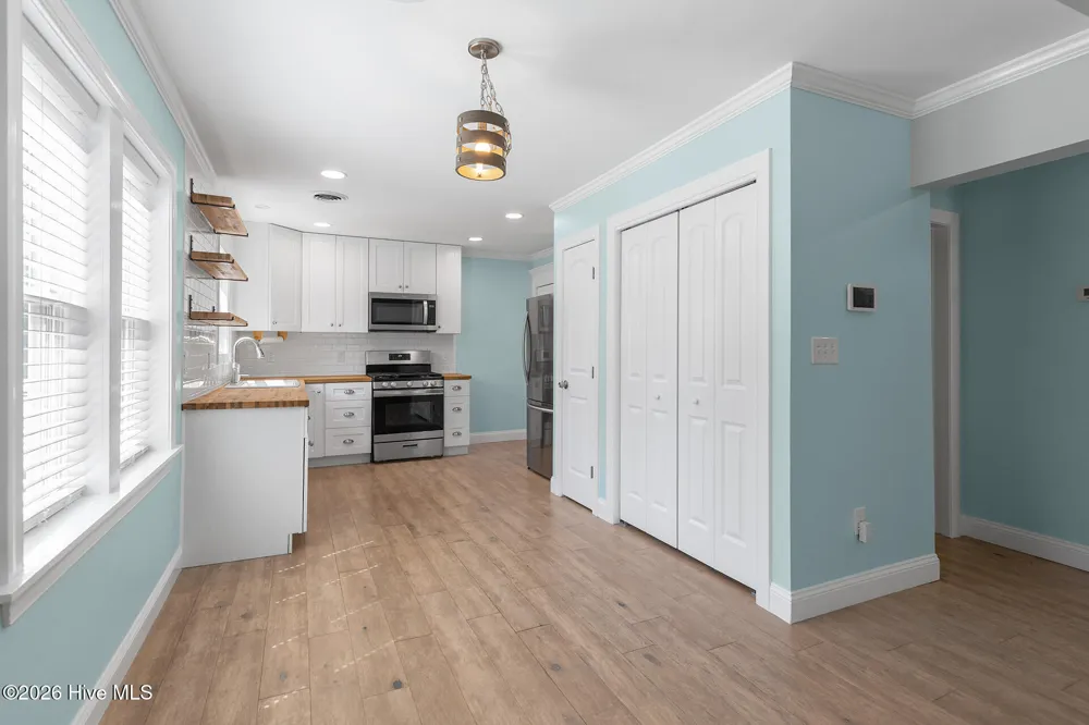 2017 Burnett Boulevard Wilmington, NC 28401