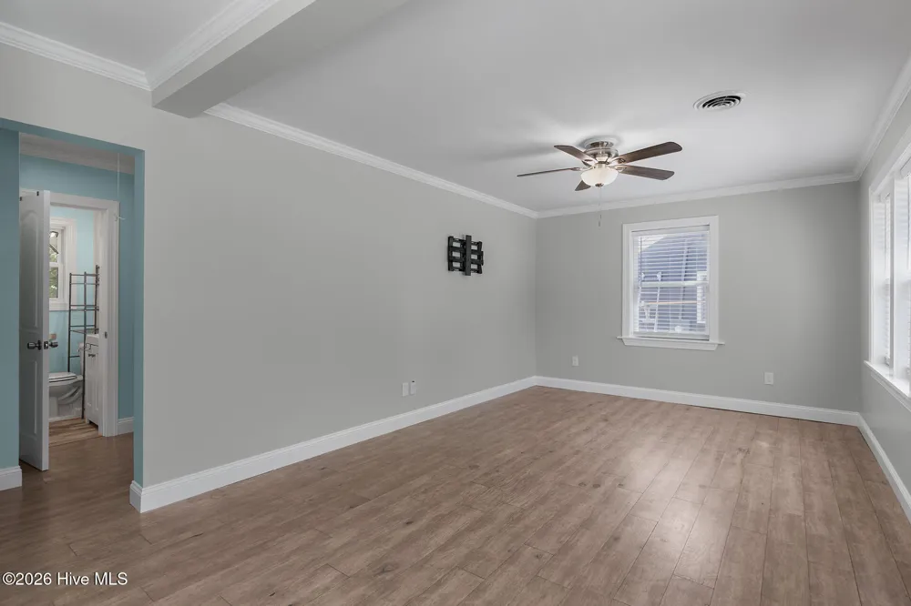 2017 Burnett Boulevard Wilmington, NC 28401
